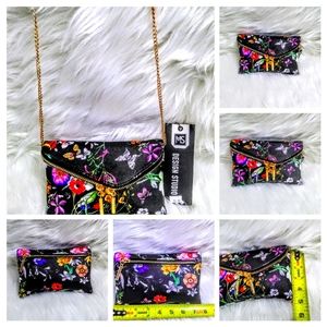 (NEW)! Cute! Vivid! Floral Clutch Bag! :-)